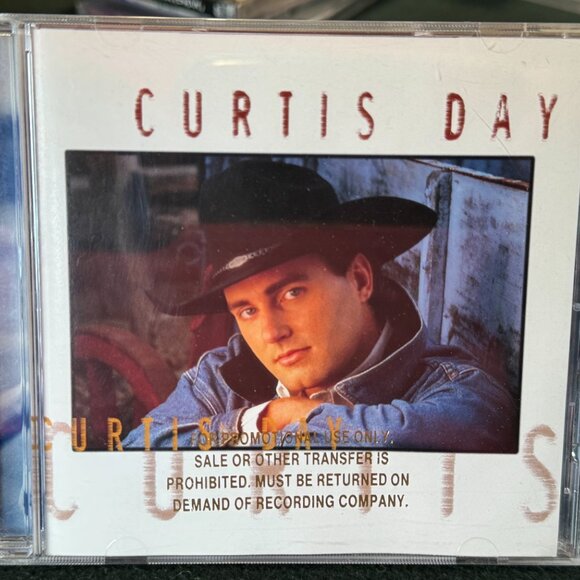 CURTIS DAY "SELF TITLED DEBUT" COMPACT DISC * GREAT CONDITION * SLIGHTLY USED - Picture 5 of 5